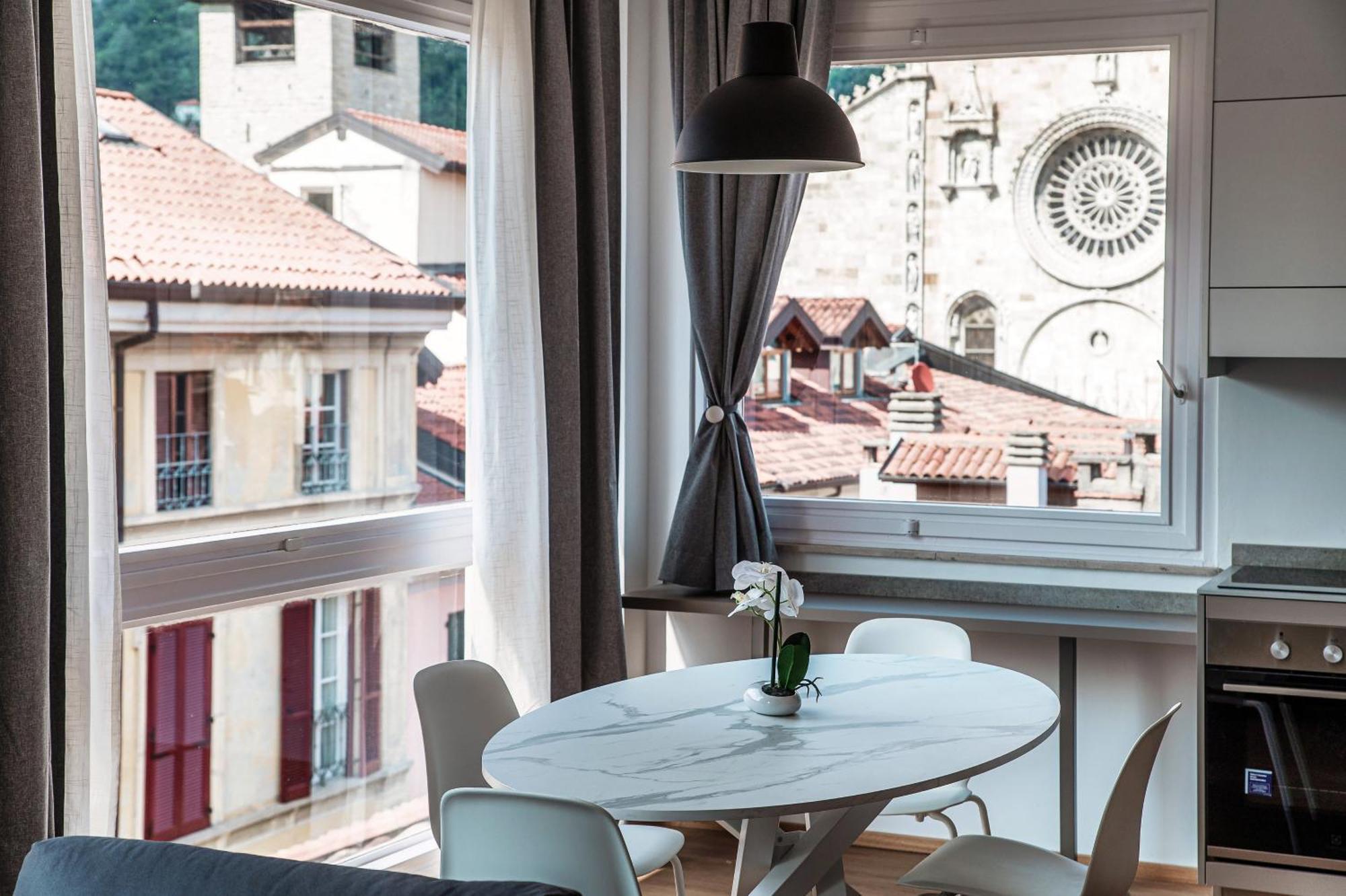 Downtown Como-Luxury Suites Buitenkant foto